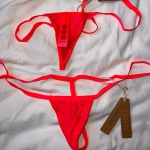 SKIMS fits everybody microthong